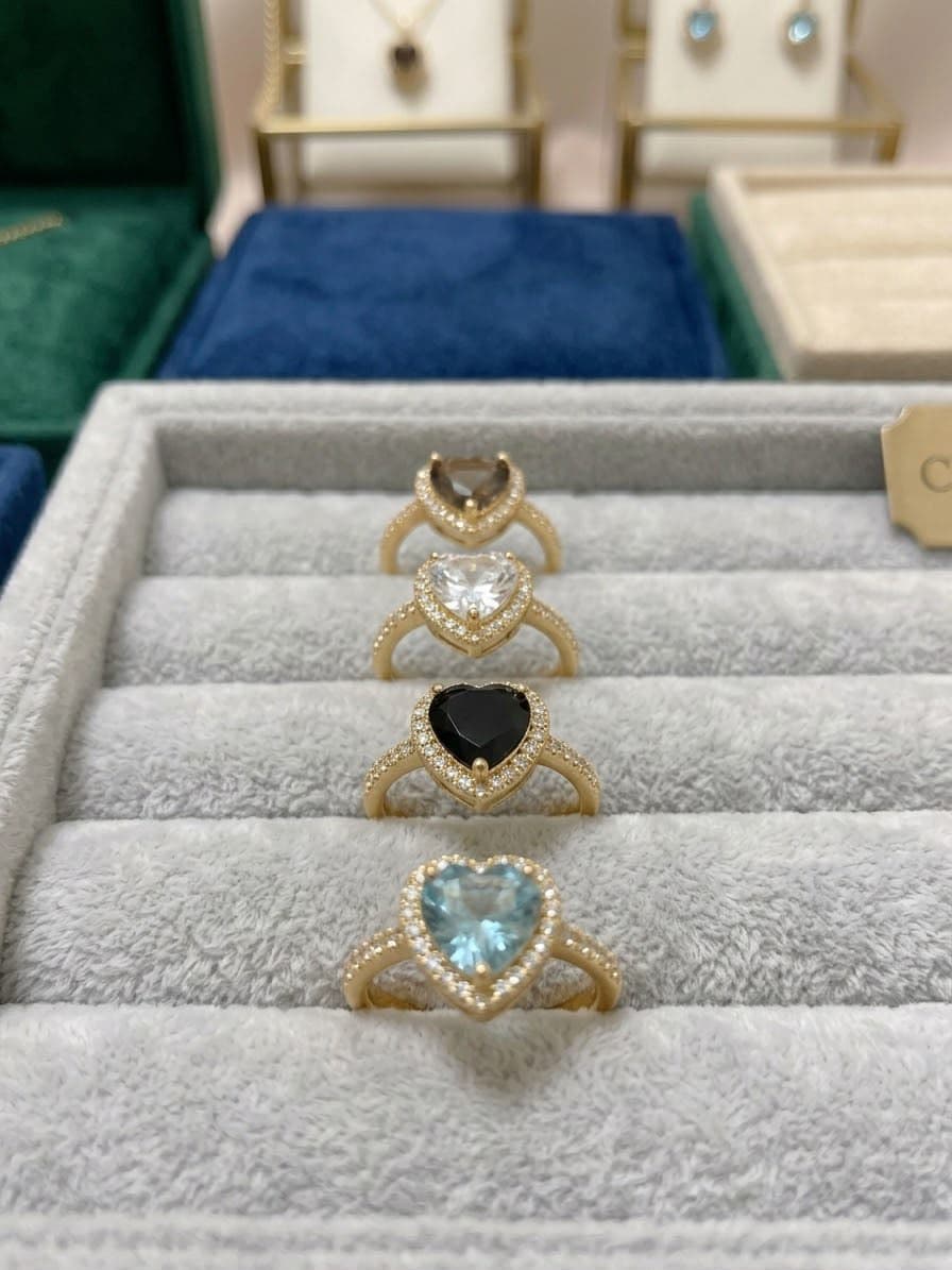 Bague en zircon coloré